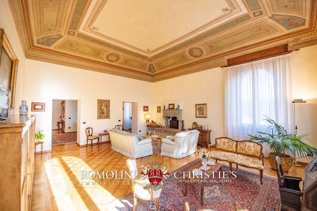 Thumbnail Apartment for sale in Fiesole, Tuscany, Italy