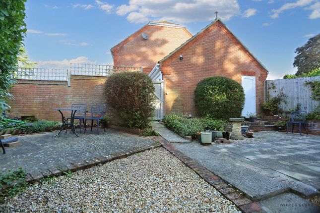 Semi-detached house for sale in Gunners Park, Bishops Waltham