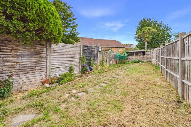 97, Stavordale Road, Carshalton photo 3