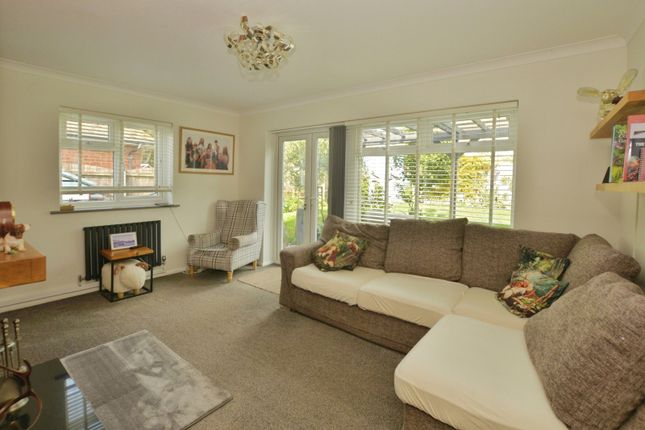 3, Merritt Road, New Romney photo 2