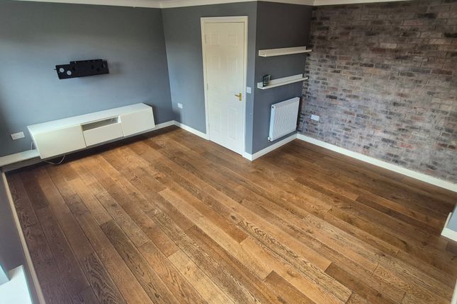 213, Sanderson Villas, Gateshead photo 2