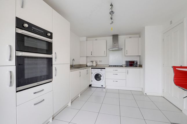 6 Daffodil Gardens, Nottingham photo 3