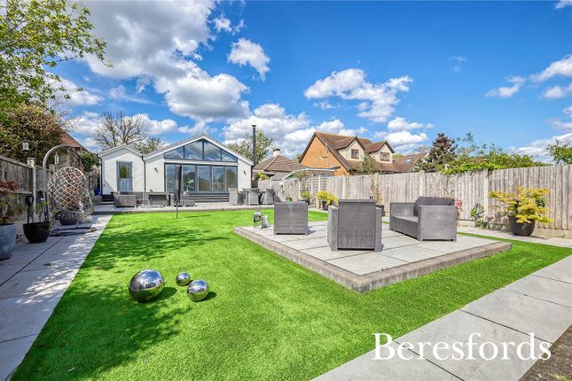 Bungalow for sale in Greenway, Romford