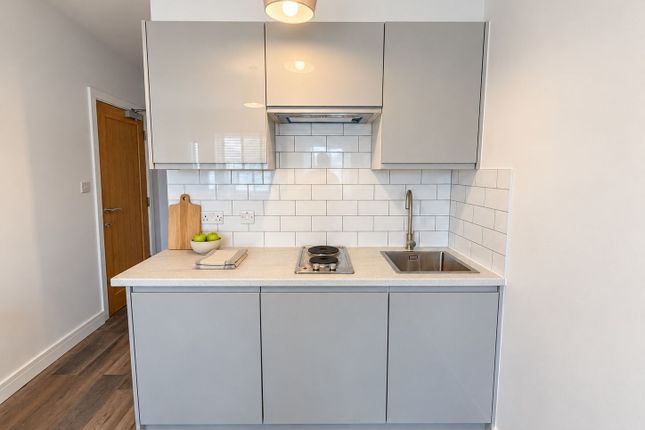 59A Kingston Road, Leatherhead photo 4