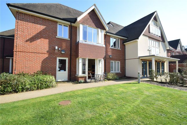 1-bed flat on 34 Oakleigh Square,, Hammond Way, Hampshire, £245,000
