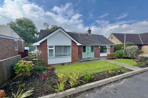 Thumbnail Bungalow to rent in Torbay Close, Castle Cary