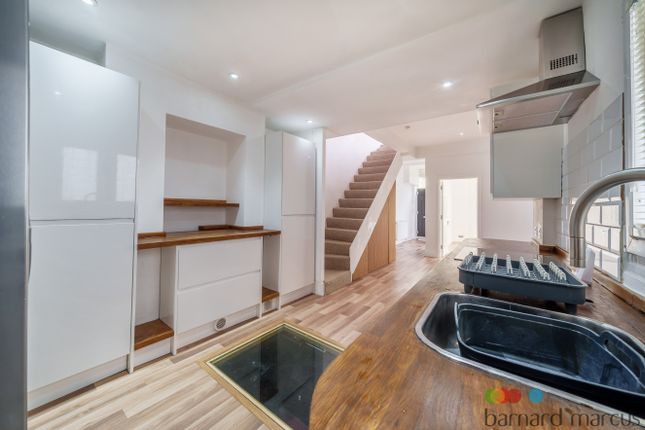 Property to rent in Falcon Grove, London