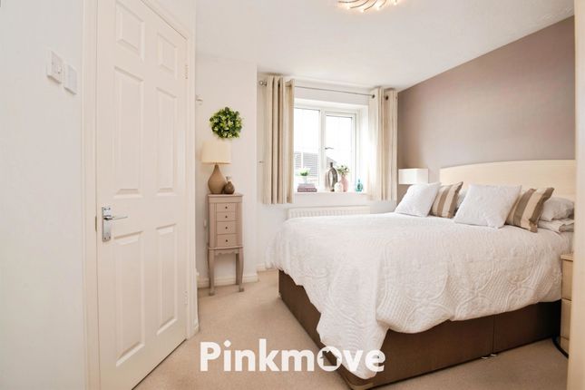 2, Grosmont Way, Newport photo 4