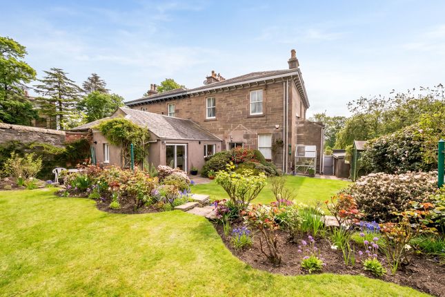 2a Bingham Terrace, Dundee photo 2