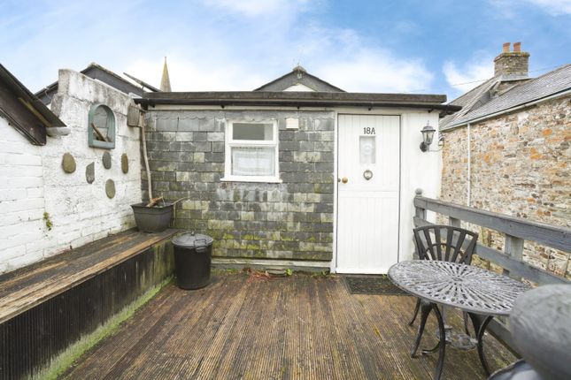 18a, North Street, Lostwithiel photo 2