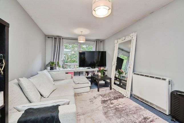 65, William Smith Close, Cambridgeshire photo 4