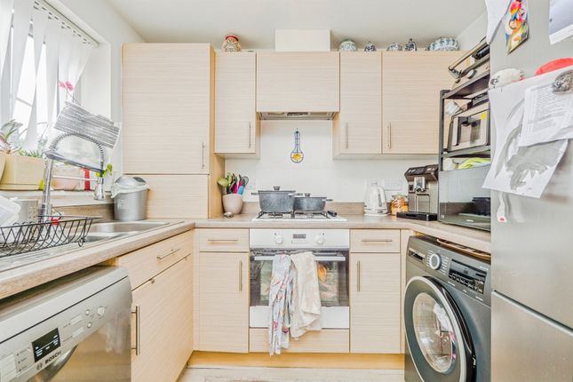 7, Eastside Quarter, Maelfa, Cardiff photo 4