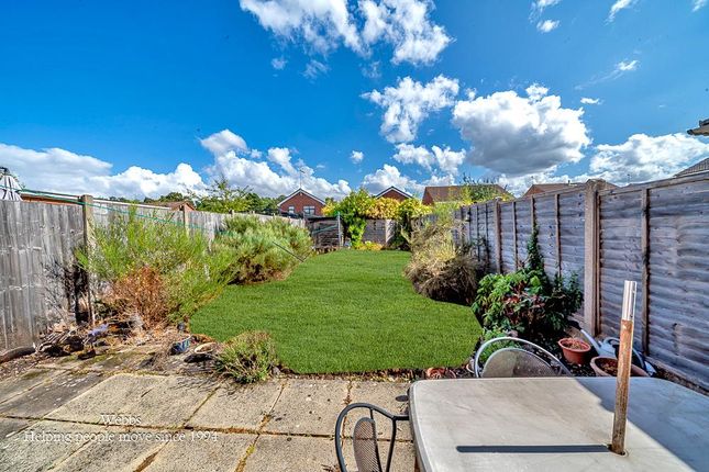 52, Stagborough Way, Cannock photo 4