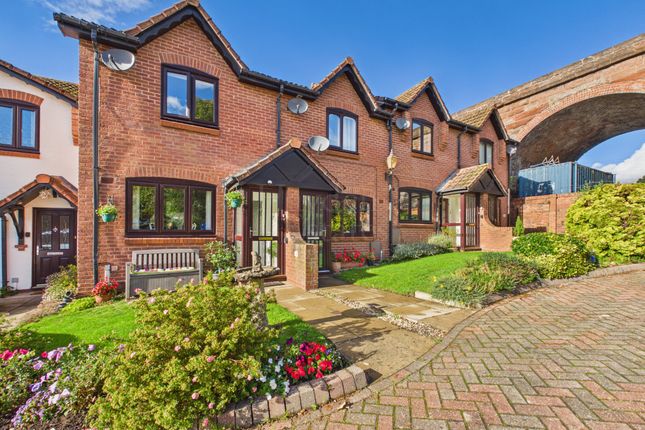 2-bed flat on Stephenson Place, BEWDLEY, £247,500