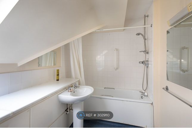 Queen Marys Residence, East Heath Road London, --- photo 5