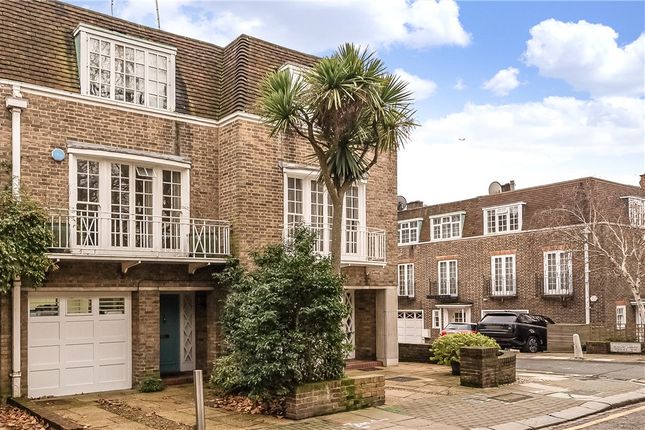 Town house for sale in Holland Park Road, London