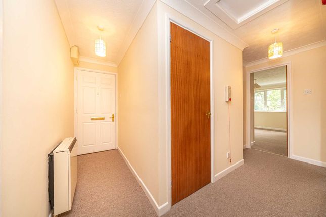 Flat for sale in Alexandra Road, Old Town
