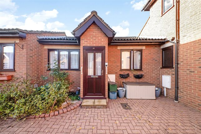 Bungalow for sale in Bletchingley Close, Thornton Heath