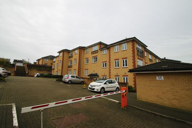 Thumbnail Flat to rent in Oleastor Court, Stoneleigh Road, Ilford