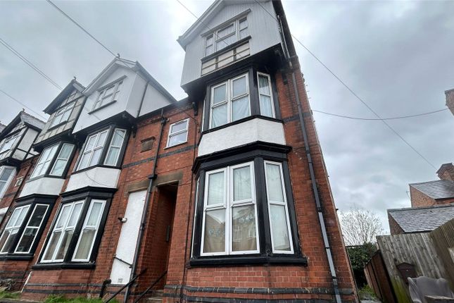 Thumbnail Flat to rent in Richmond Avenue, Aylestone, Leicester