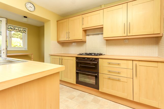 8, Manchester Road, Wellingborough photo 4