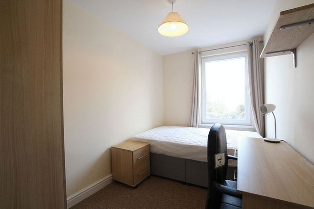 Thumbnail Room to rent in Victoria Street, Cheltenham