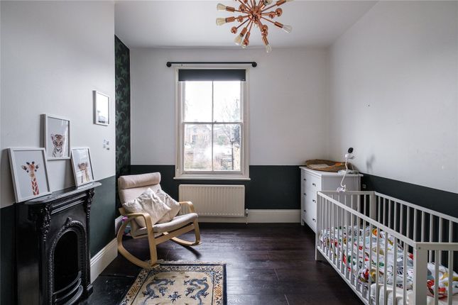 Terraced house for sale in Balfour Road, Highbury