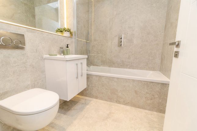 Plot 7, Caldecotte Lake Drive, Milton Keynes photo 4