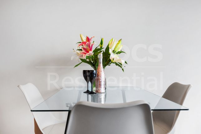 1-bed flat on 39, Kennington Lane, London, £530,000