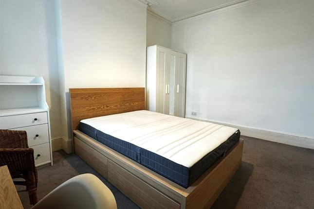 Thumbnail Room to rent in South Norwood Hill, London