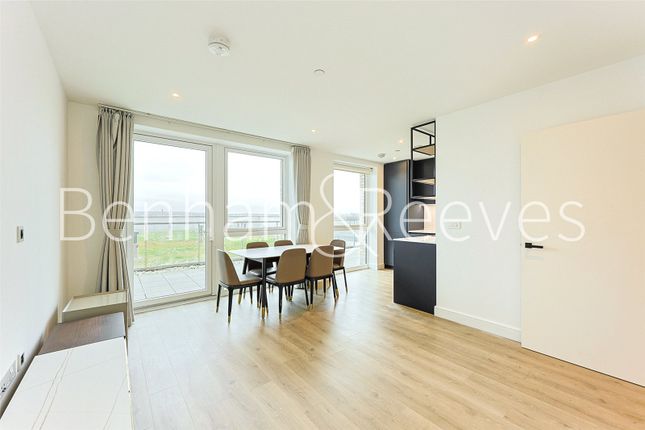 Caldon Boulevard, Wembley photo 2