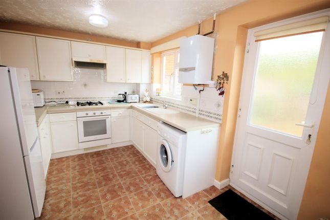 19, Willow Way, Toddington photo 3
