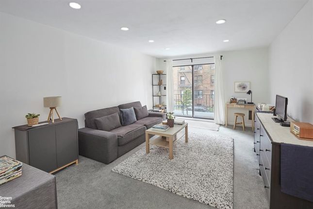 Studio for sale in 26 Oliver St #2B, Brooklyn, Ny 11209, Usa