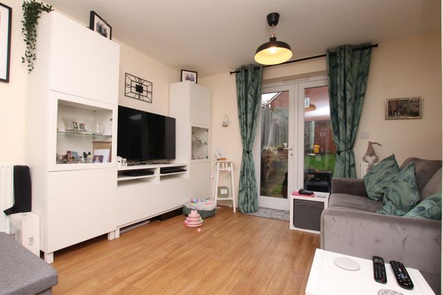 4, Brooks Warren, Exeter photo 2