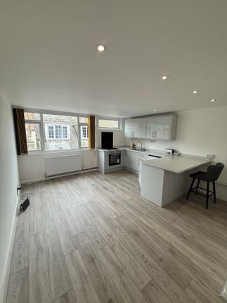 55b, Fore Street, Brixham photo 3