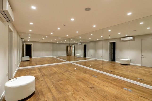 Property to rent in Clabon Mews, Knightsbridge
