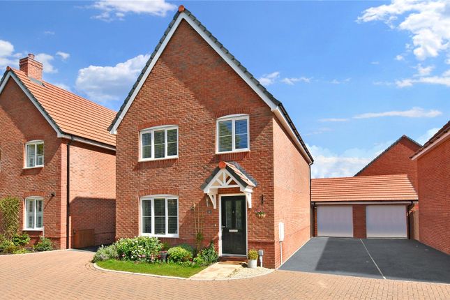 Thumbnail Detached house for sale in Linnet Grove, Didcot, Oxfordshire