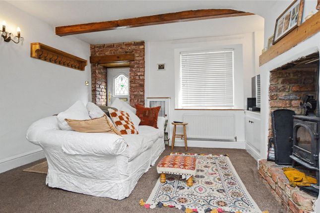 10, Highfield Lane, Leeds photo 2