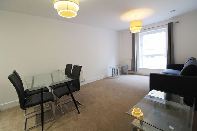 28, Friary Court, Tudor Road, Reading photo 4