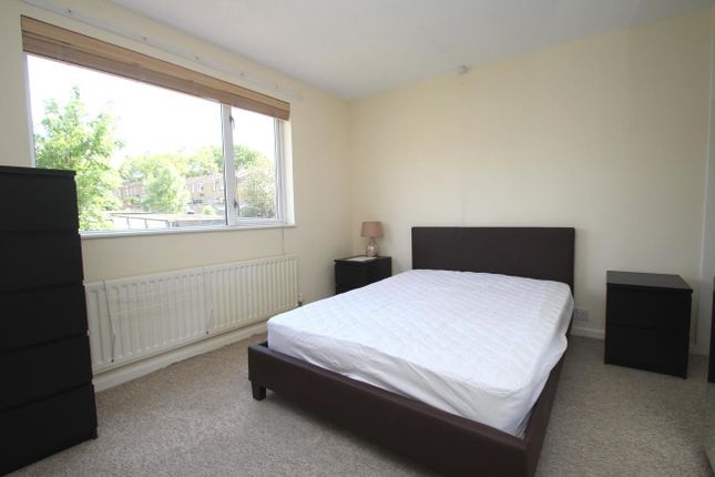 Thumbnail Room to rent in Barley Croft, Leverstock Green, Hemel Hempstead
