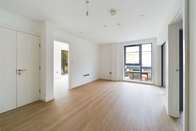 Flat 6, 12, Upton Lane, Forest Gate, London photo 2