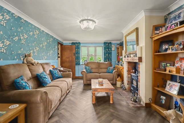 3, Greenwood Avenue, Chinnor photo 4