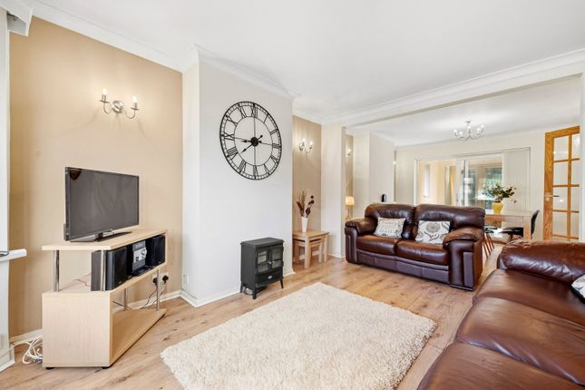 17, Clyne Crescent, Swansea photo 4
