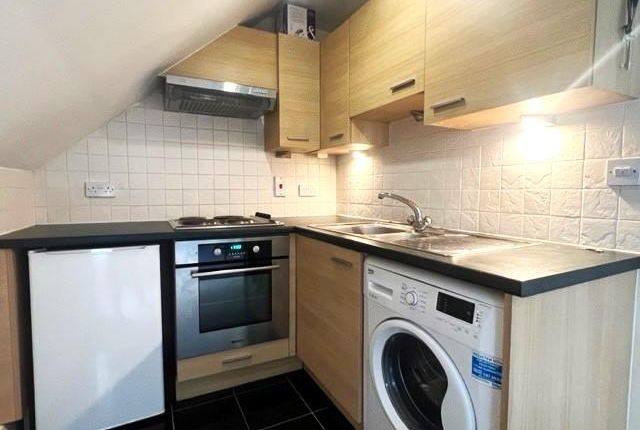 5, Park House, Farnborough photo 3