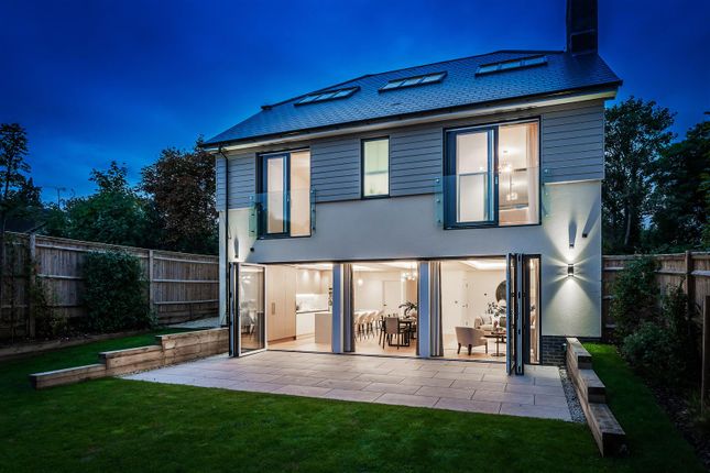 Thumbnail Detached house for sale in Kennel Lane, Fetcham