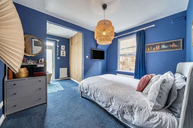 99, Seaford Road, London photo 4
