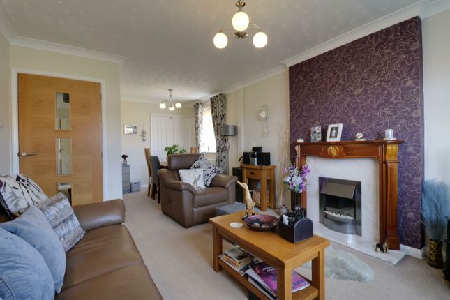 26 Ribston Close, Scunthorpe photo 3