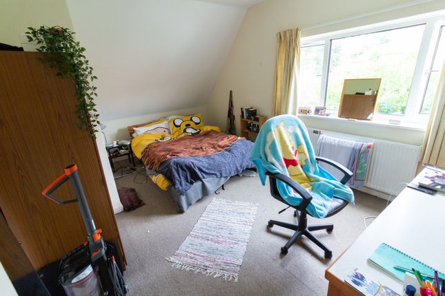 End terrace house to rent in Cromwell Road, Winchester