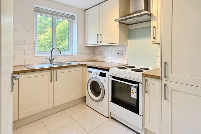 22, Wedgewood Road, Hertfordshire photo 2