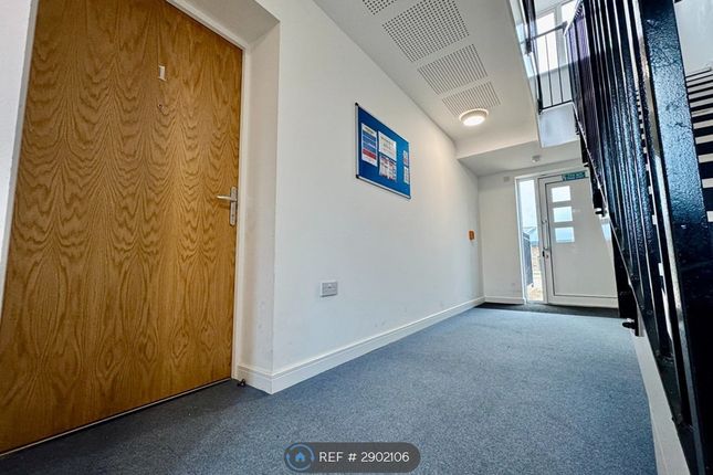 Flat, Herdwick House Barrosa Way, Whitehouse, Milton Keynes photo 2
